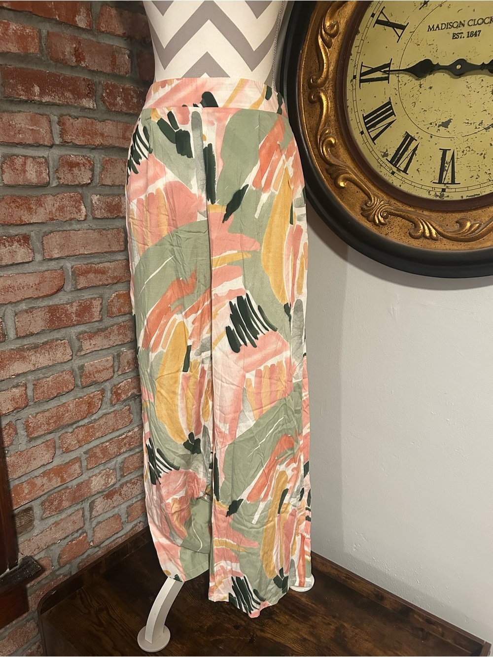Milk & Honey • Colorful Paint Stroke Wide Leg Trousers - Picture 2 of 4